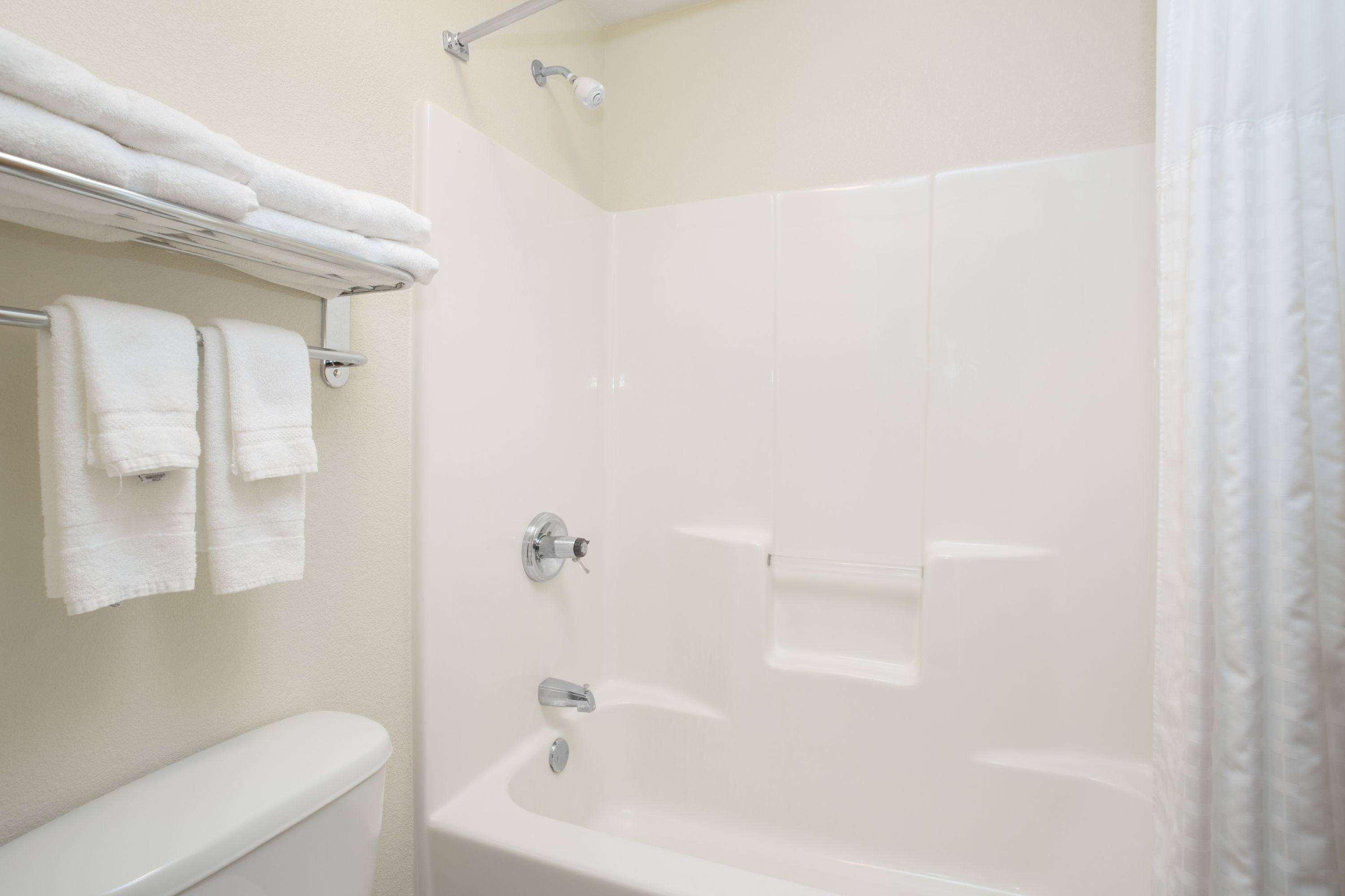 Americinn By Wyndham Mount Pleasant Екстериор снимка