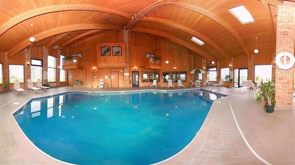 Americinn By Wyndham Mount Pleasant Екстериор снимка