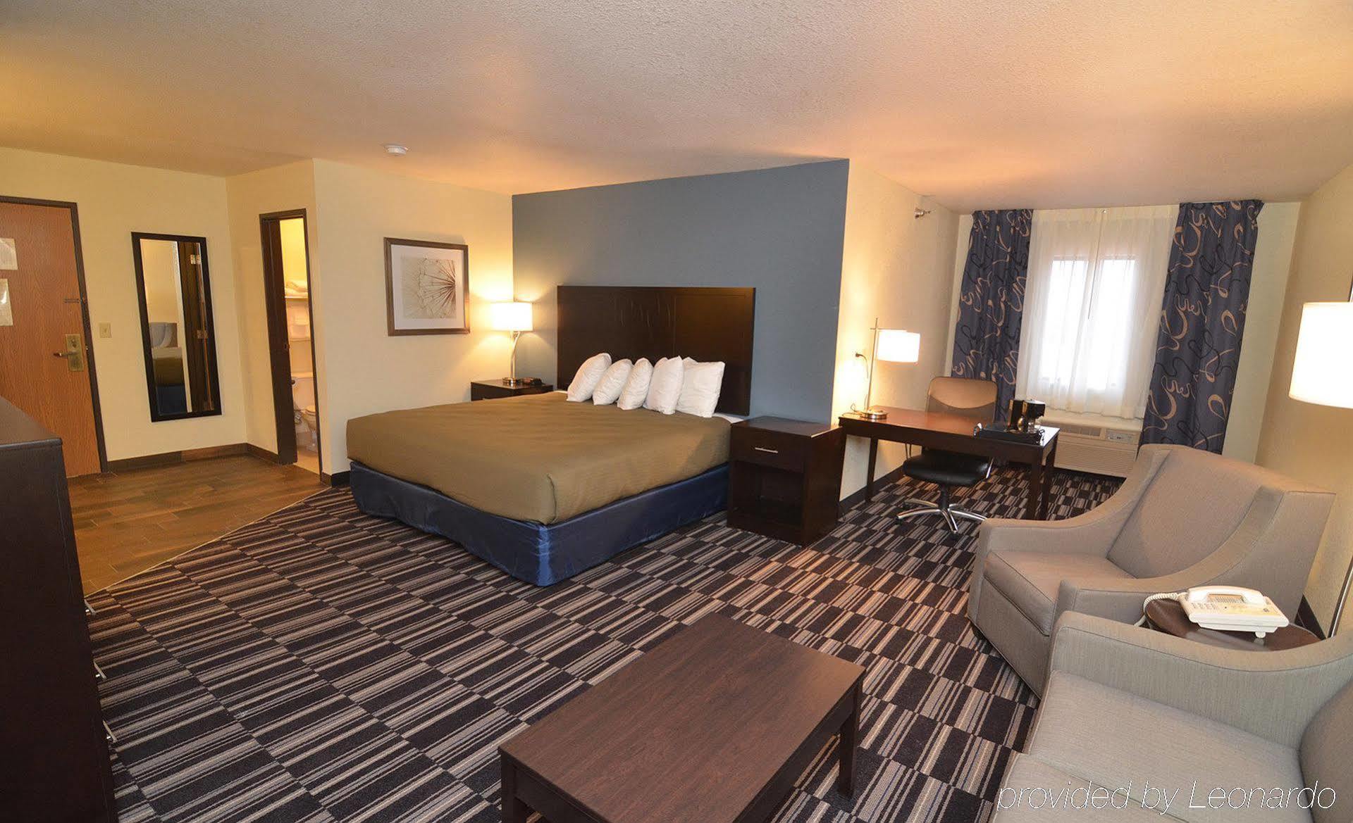 Americinn By Wyndham Mount Pleasant Екстериор снимка